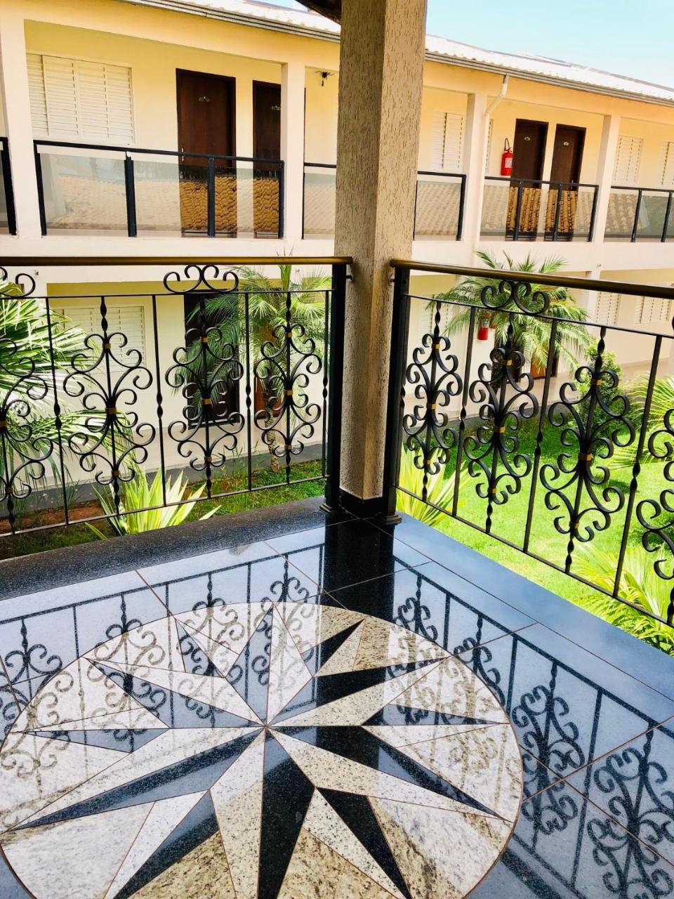 Porto Verde Hotel 林斯 外观 照片